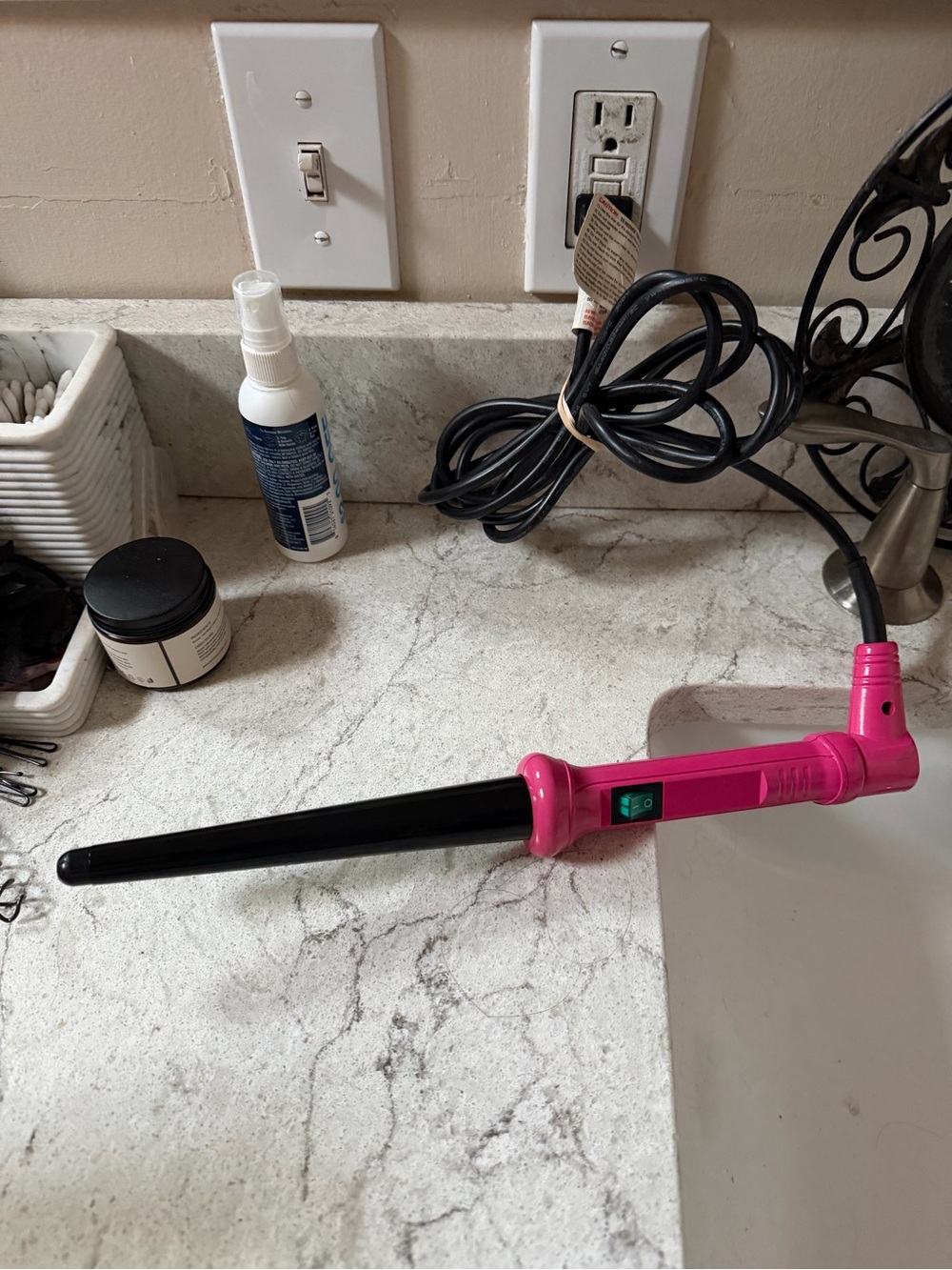 Pink Curling Wand - Hair Styling Tool - Picture 3 of 8